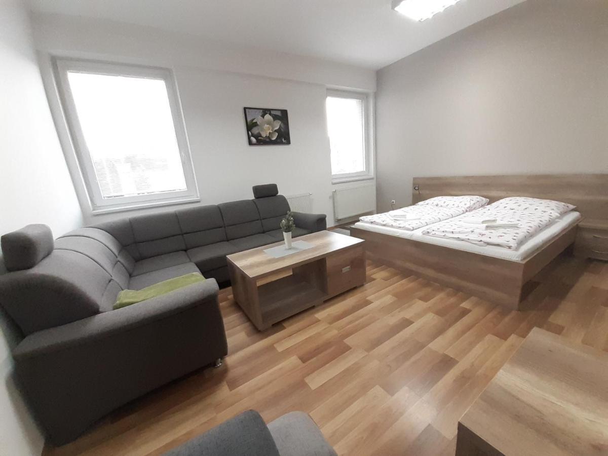 Apartments Modom Liptovsky Mikulas Ngoại thất bức ảnh